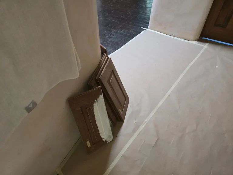 before_bathroom_furniture_restoration_2